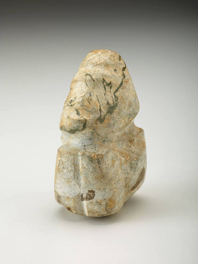 Sitting figure