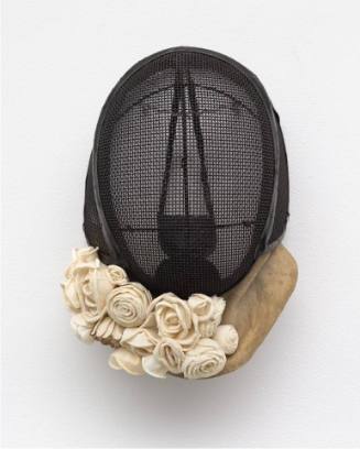 Mask with Pall Rosettes