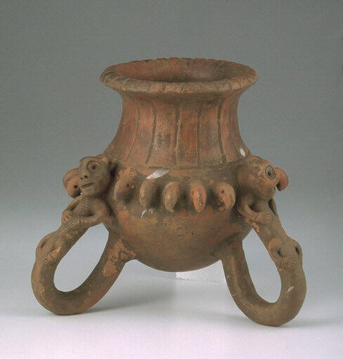 Tripod Jar with Jaguar Effigy Legs